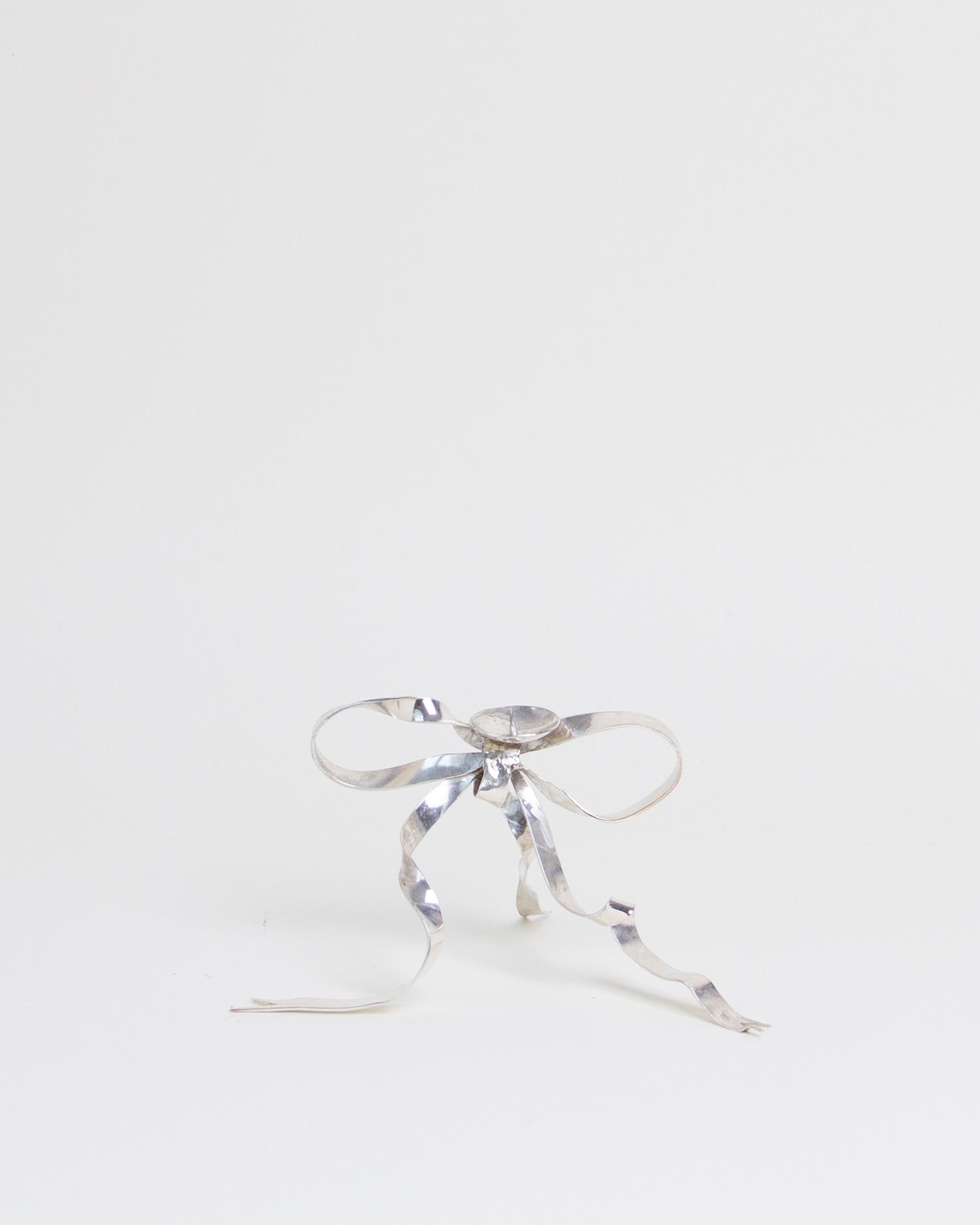 Bow Candle Holder