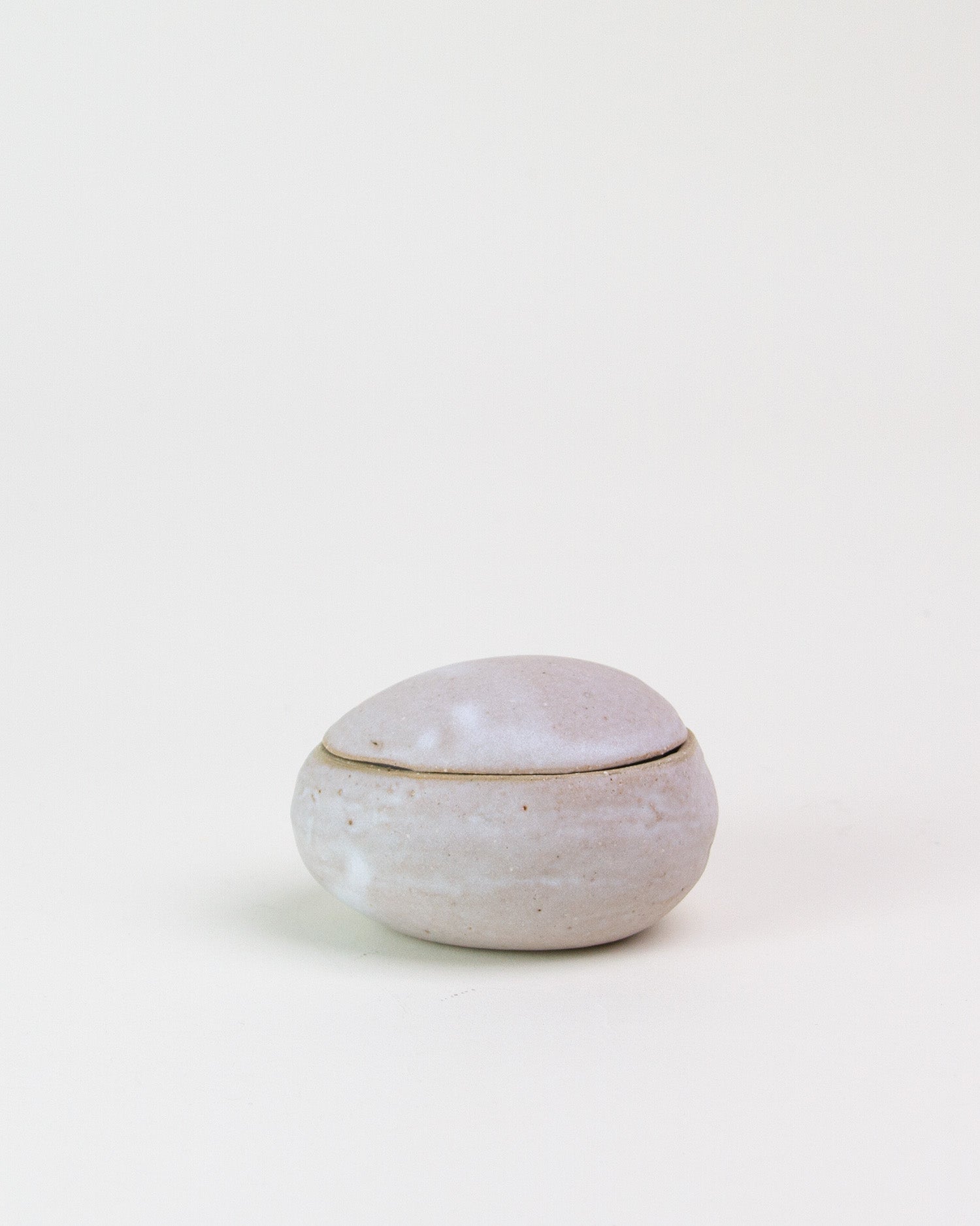 Egg Box M 01