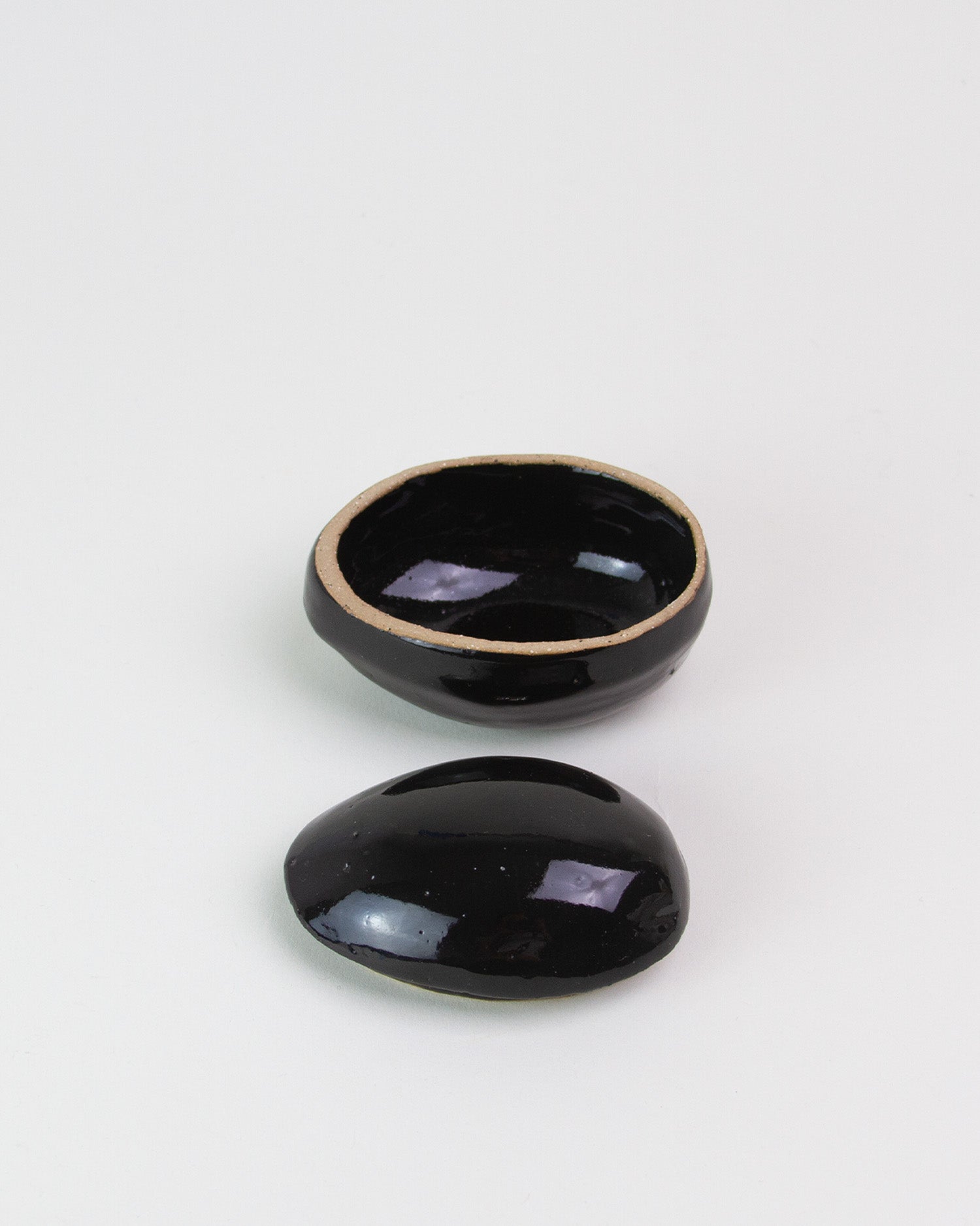 Egg Box M 02