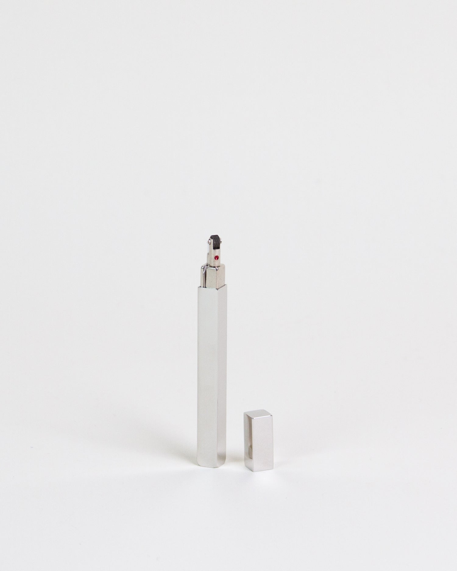 Queue Petrol Lighter Silver