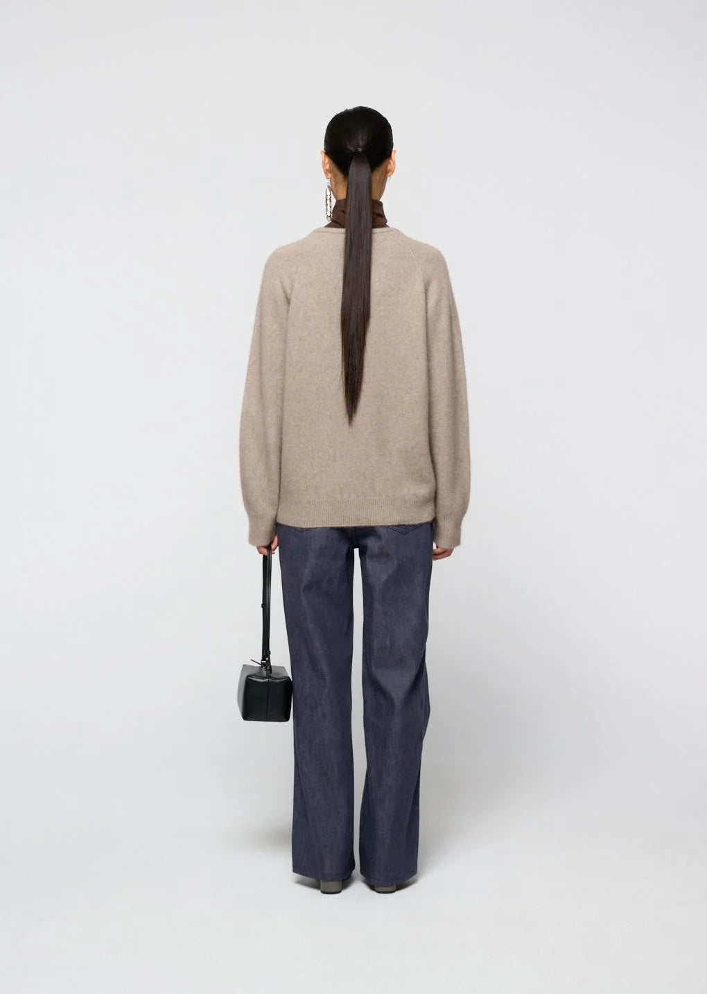 Racoon V-Neck Knit Beige