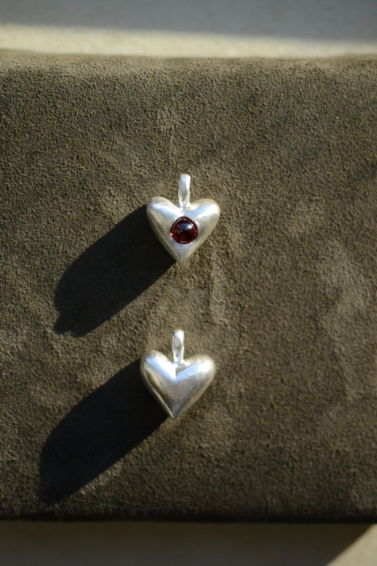 American Folk Heart Pendant Garnet
