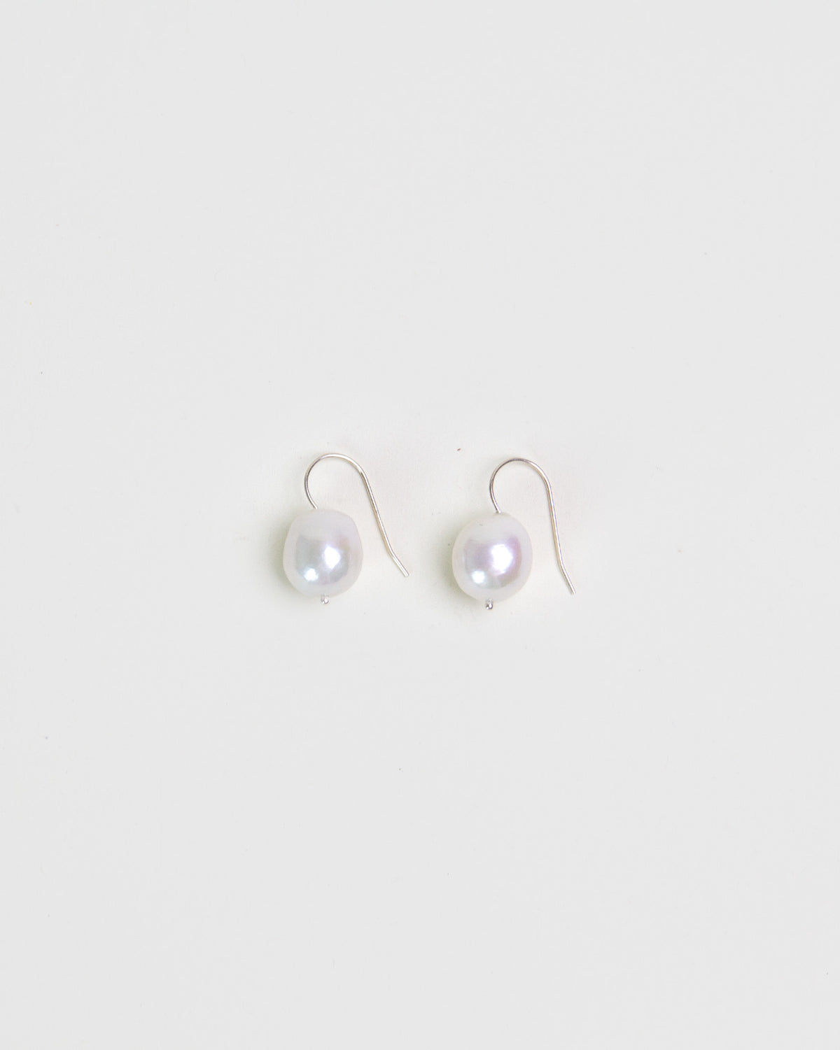 Palais Grand Pearl Earrings