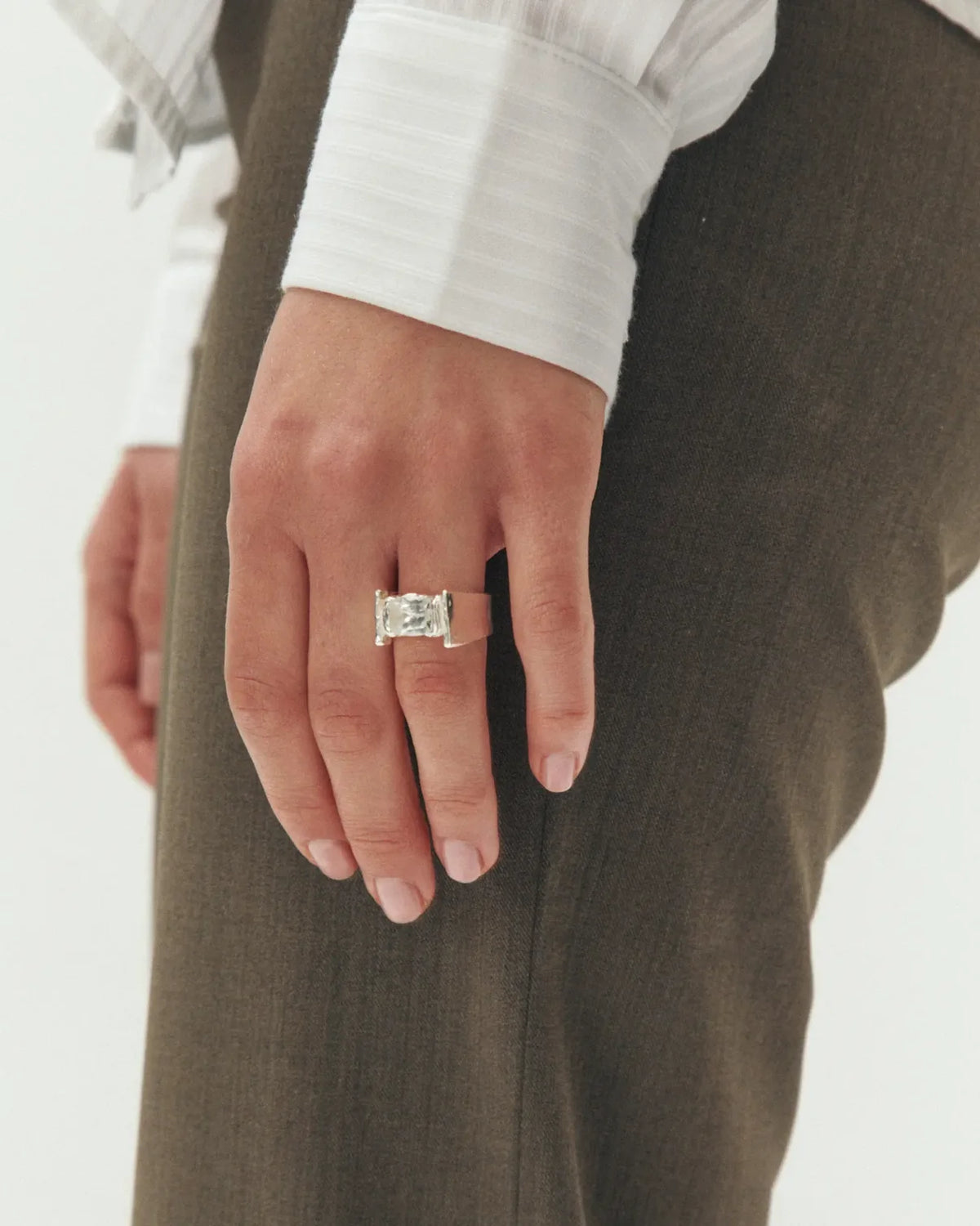 Abril Ring