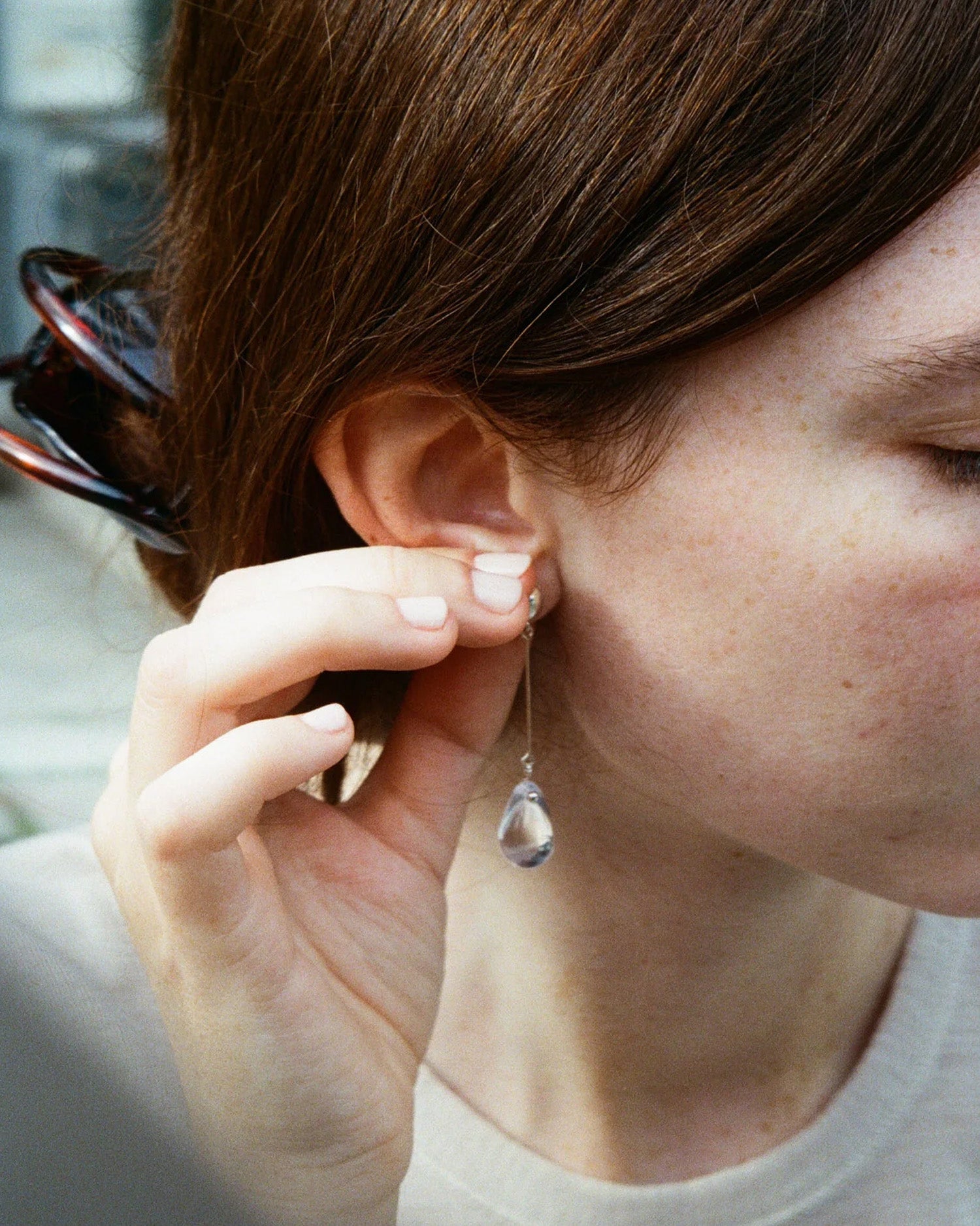 Gota Long Earrings Clear