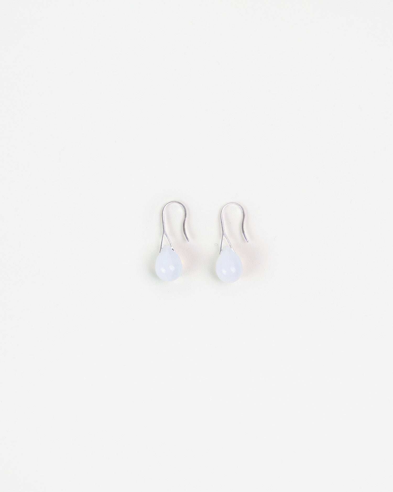 Gota Mini Earrings Opaline White