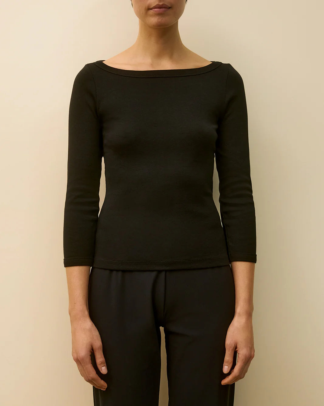 Steffi Tee Black