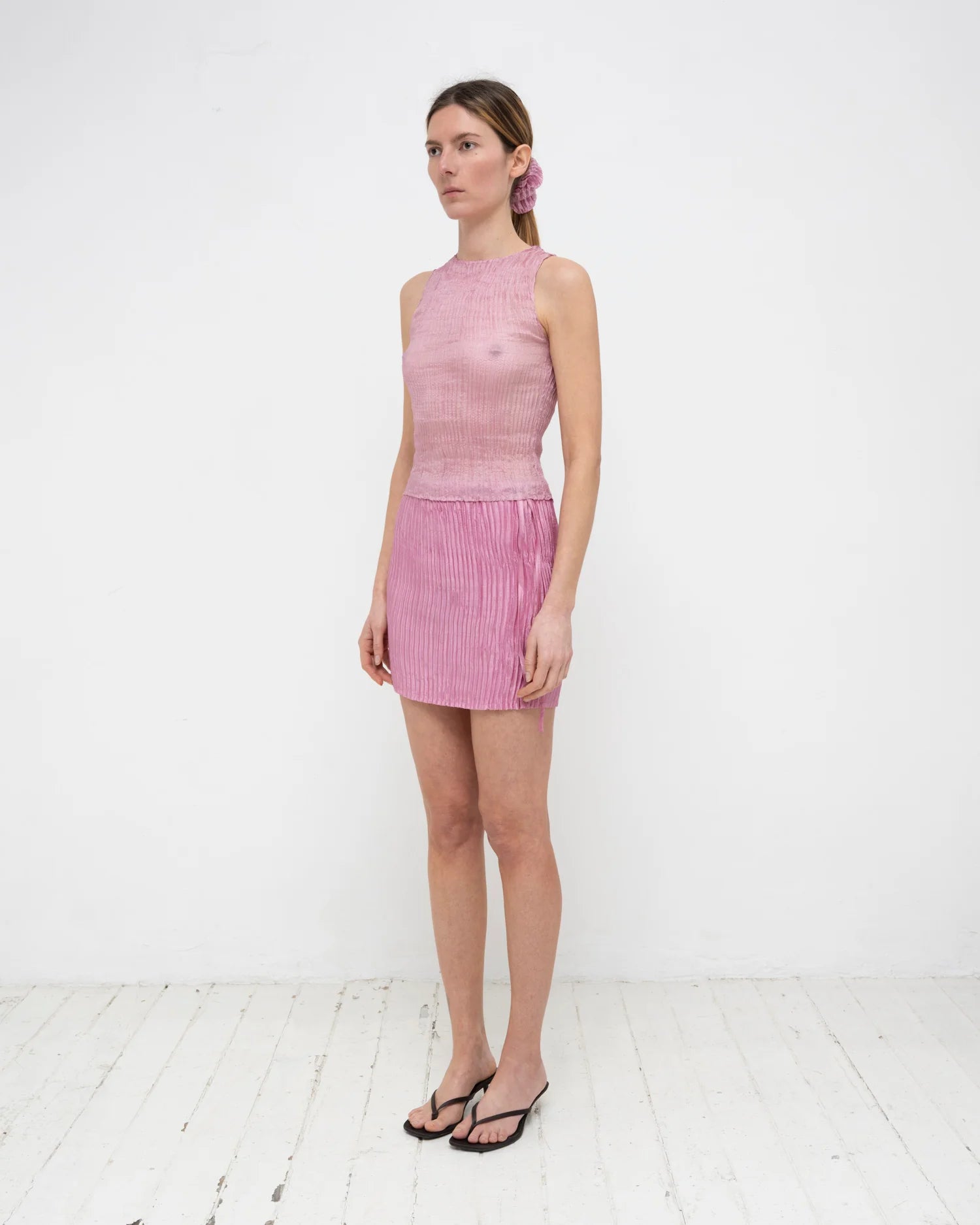 Plissé Satin Silk Short Skirt Grey-Pink
